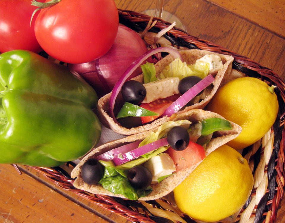 greek salad pita