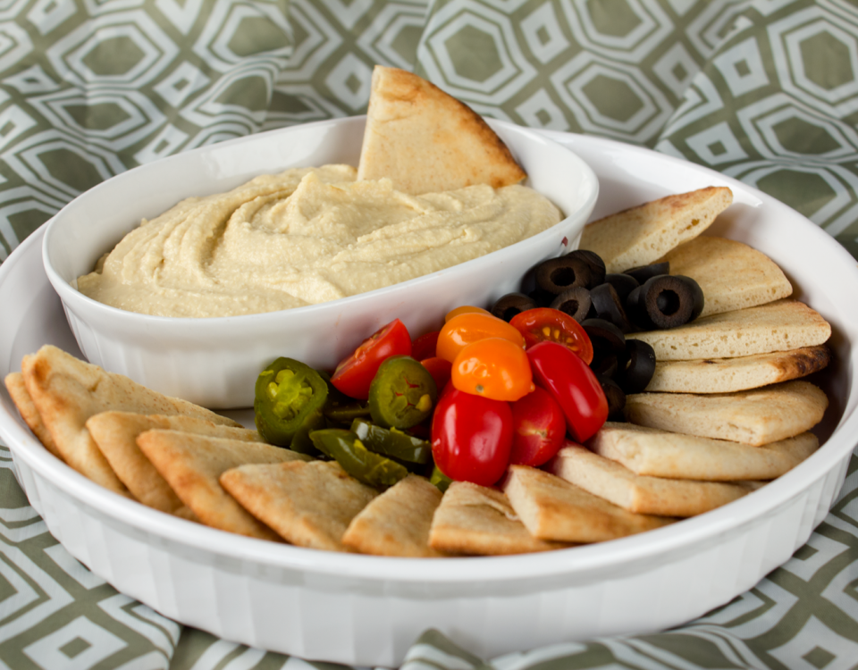 hummus pita bread