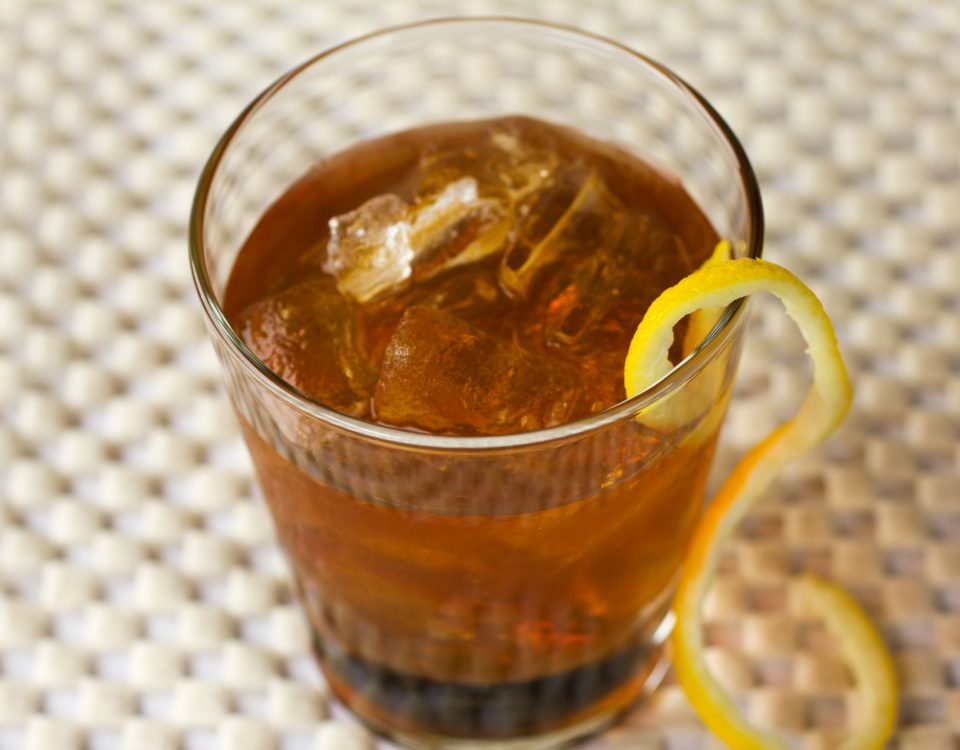 peach tea cocktail