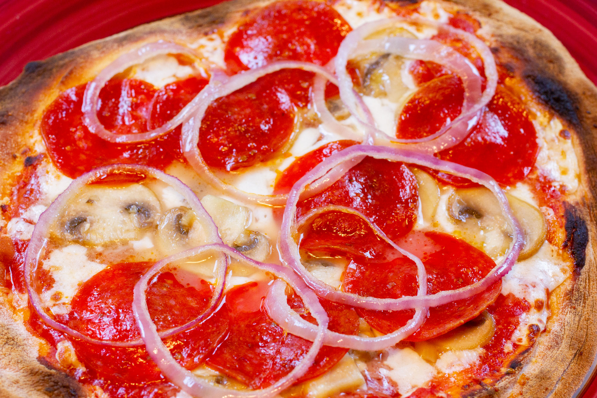 pepperoni-mushroom-onion-pizza