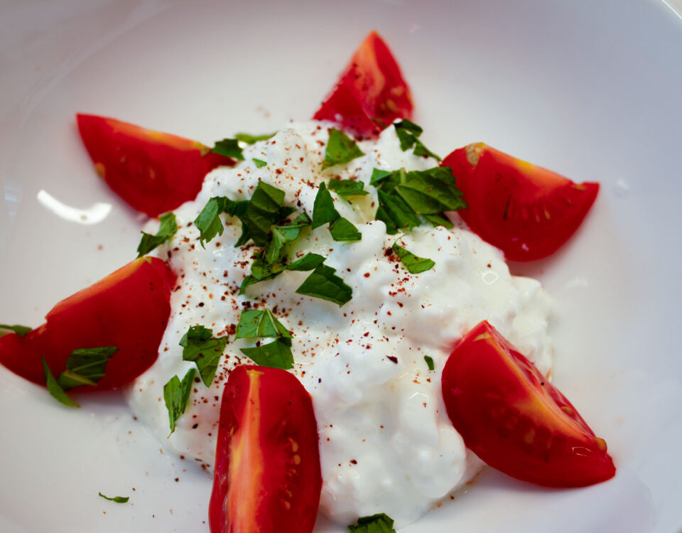 cottage cheese and tomato salad